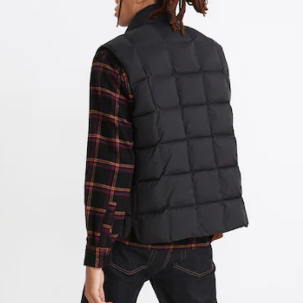 Madewell Quilted Puffer Vest - Picture 11 of 16